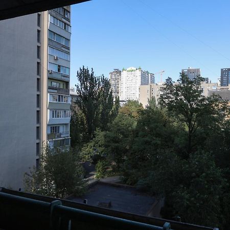 Квартира По Улице Большая Васильковская, 129 Kyiv Exterior foto