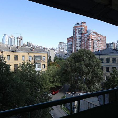 Квартира По Улице Большая Васильковская, 129 Kyiv Exterior foto