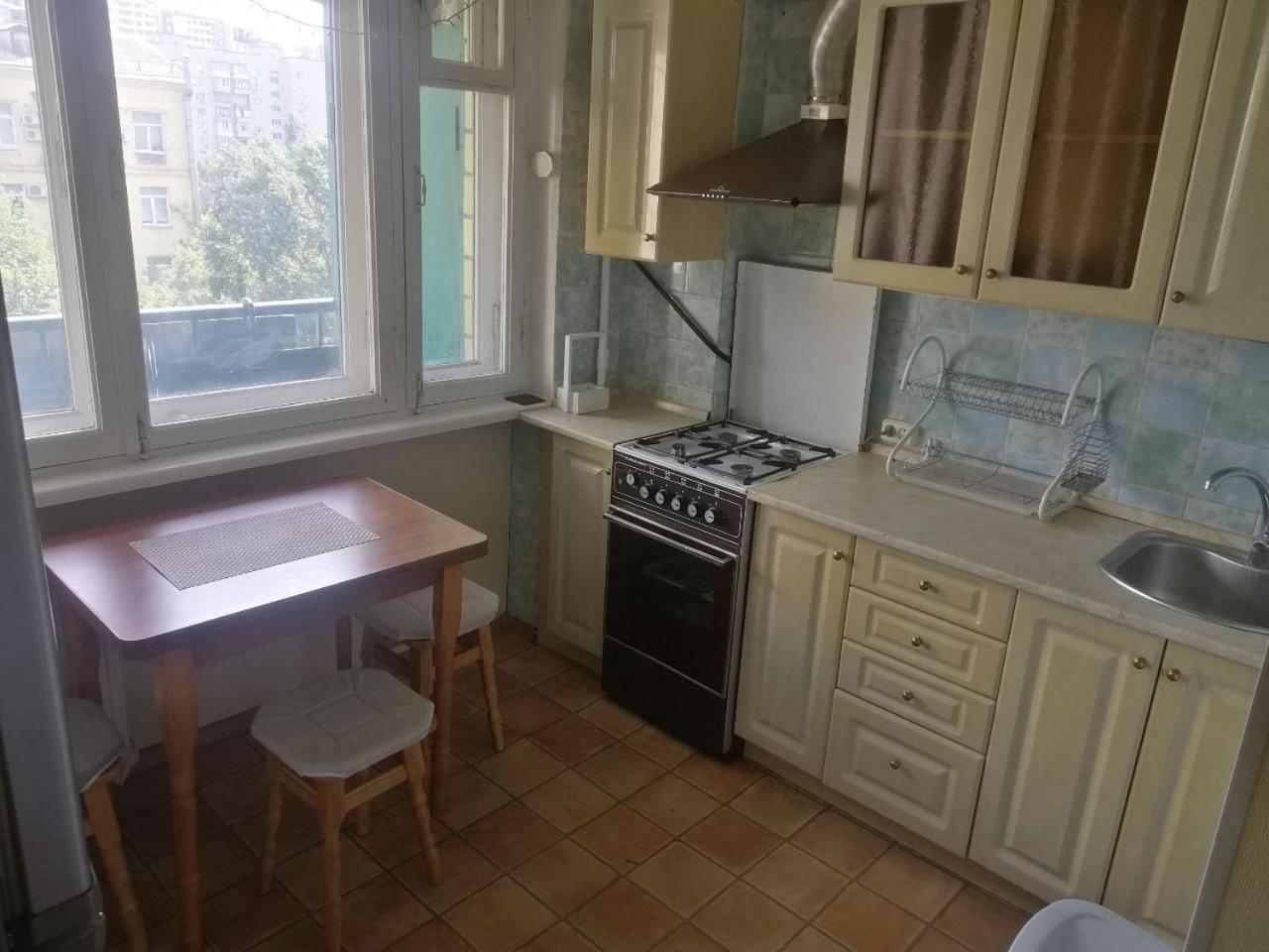 Квартира По Улице Большая Васильковская, 129 Kyiv Exterior foto